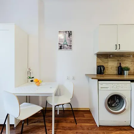 Delux1 Apartment